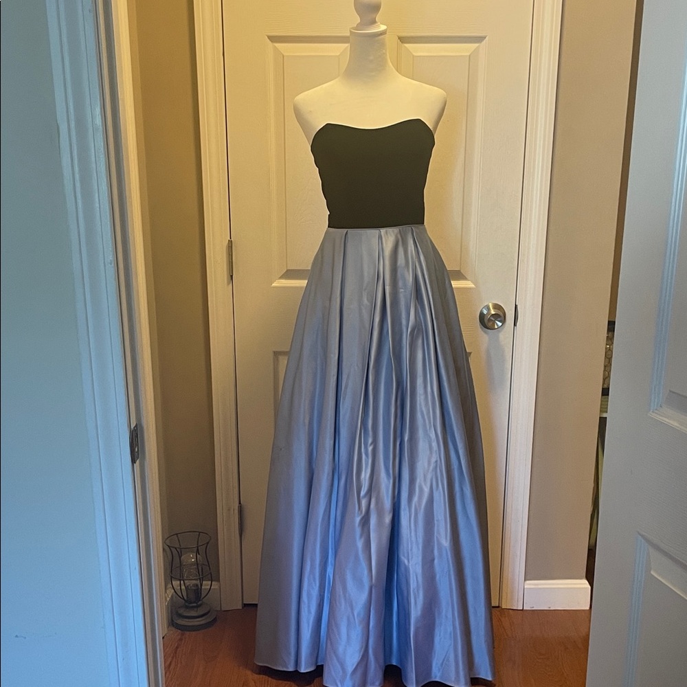 Blondie Nites Strapless Black and Silver Gown